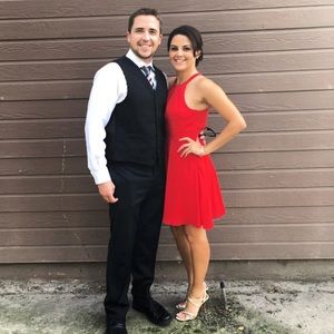 Red HOTT dress. Express size 4